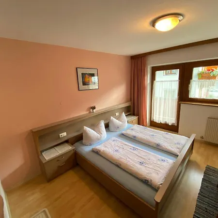 Schwemberger Ohne Fruehstueck Guest house